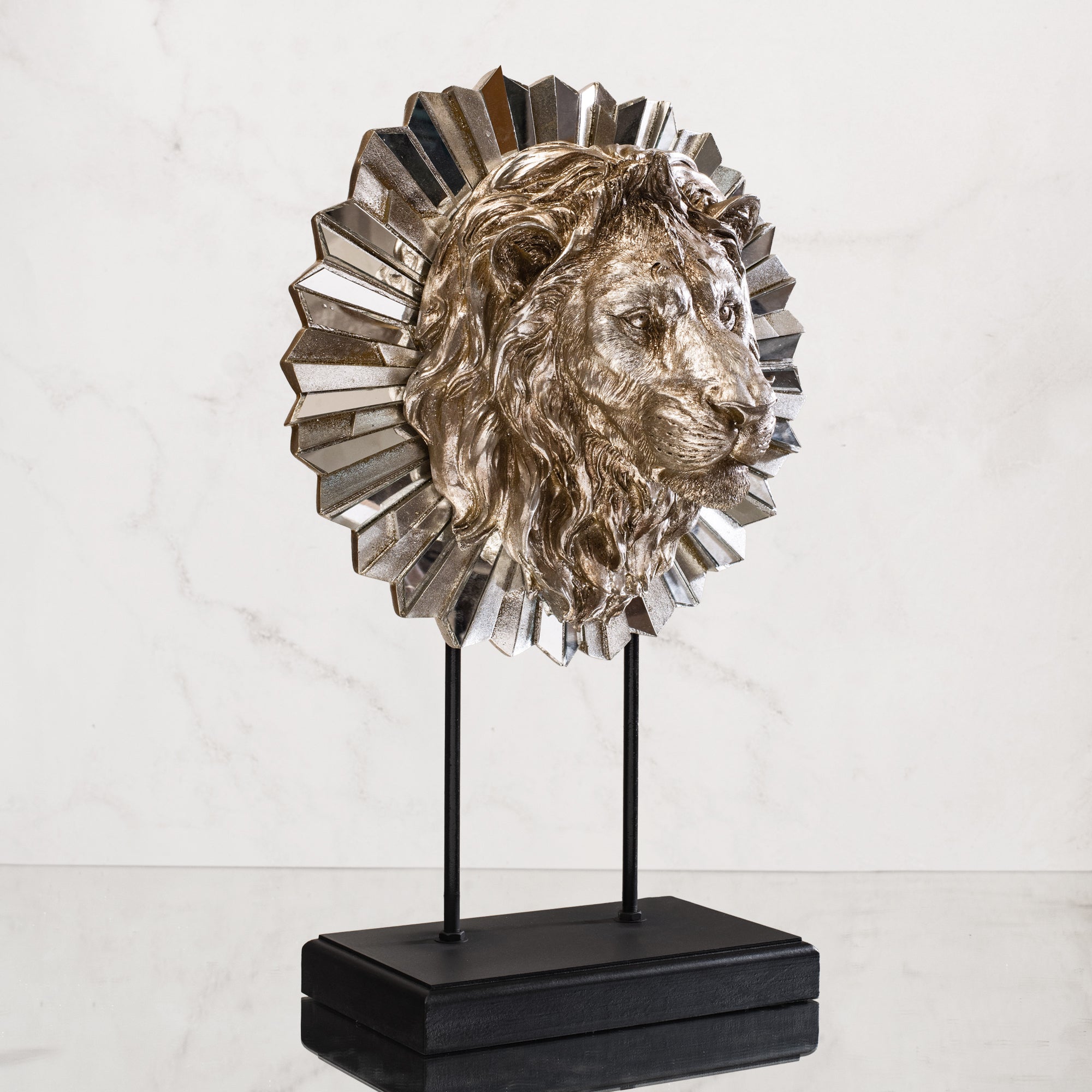 Majestic Luxury Lion Face Decor - Image 3