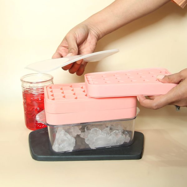 Ice Cube Tray With Lid