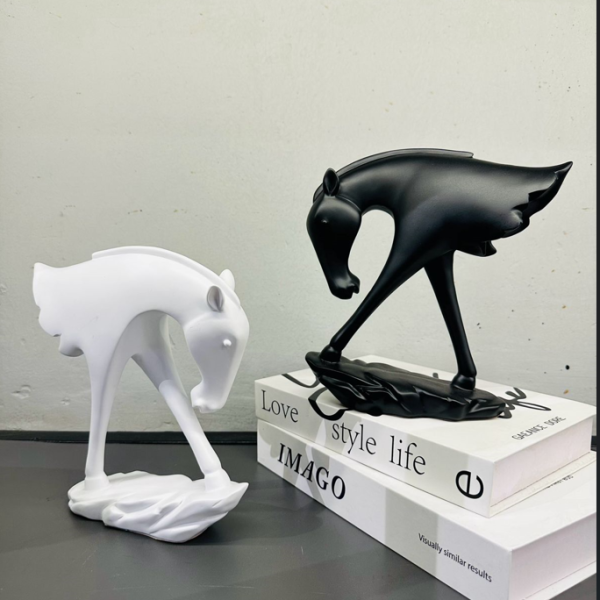 Horse Bust Decor