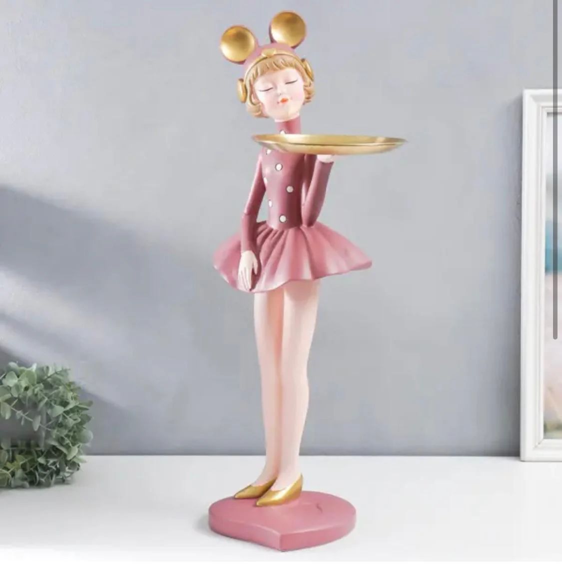 Charming Girl Butler Tray Figurine - Image 2