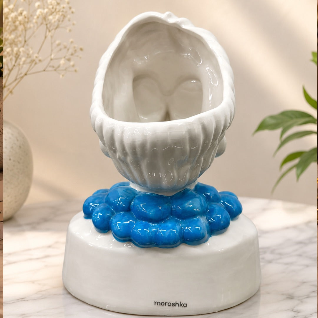 Glamorous Lady Vase - Image 4